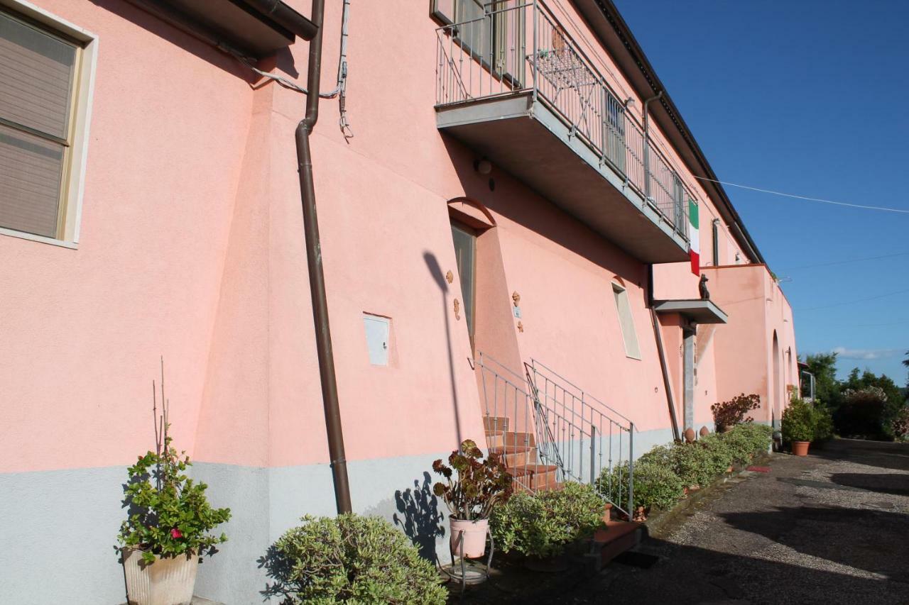 Agriturismo Podere Montenero ألبيريزي المظهر الخارجي الصورة